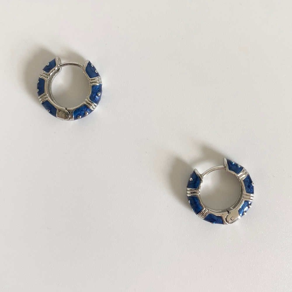 Sterling Silver Small Hoop Earrings (silver/blue)